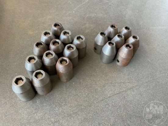 (13) 3/8”...... MAGNETIC IMPACT SOCKETS. (7) 15/16”...... MAGNETIC IMPACT SOCKETS.