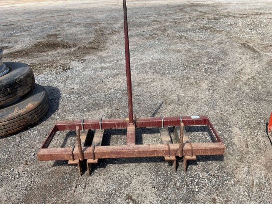 THE LEINBACH LINE SINGLE BALE SPEAR W/ FRAME