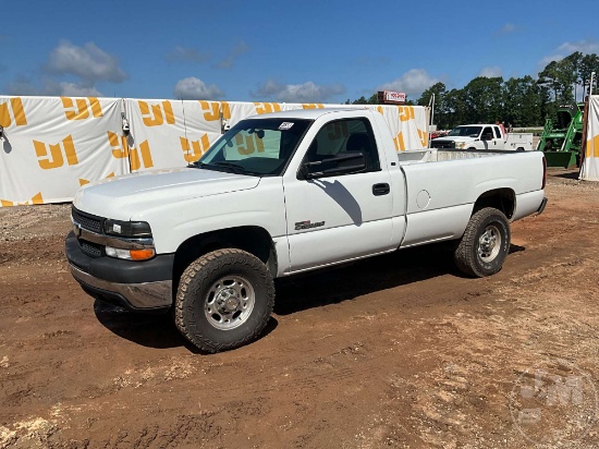 2002 CHEVROLET SILVERADO 2500HD REGULAR CAB 4X2 PICKUP VIN: 1GCHC24142E253496