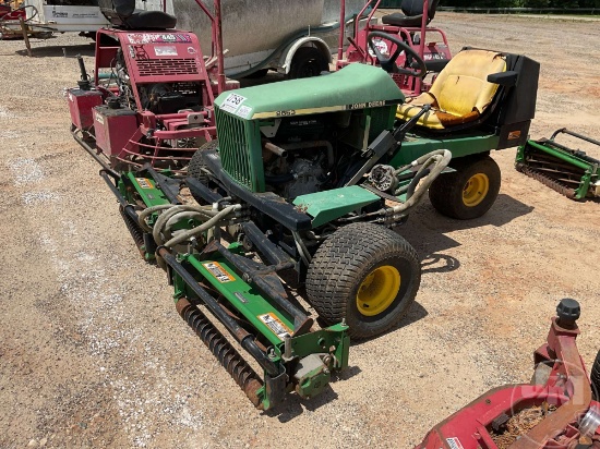 JOHN DEERE 2653 SN: M02653B070017 TRIM AND SURROUNDS MOWER