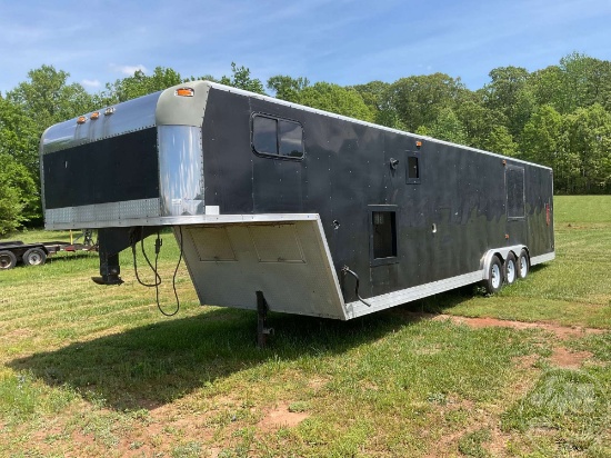2005 ENCLOSED TRAILER
