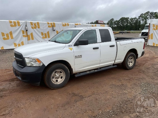 2017 RAM 1500 CREW CAB 4X2 PICKUP VIN: 1C6RR6FG2HS765223