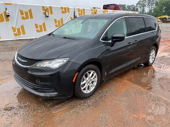2017 CHRYSLER PACIFICA VIN: 2C4RC1DG5HR517212