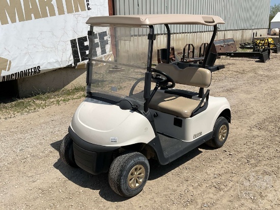 2018 EZ GO RXV GOLF CART 5469757
