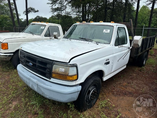 1993 FORD F-350 S/A FLATBED TRUCK VIN: 1FDJF37H6PNA49101