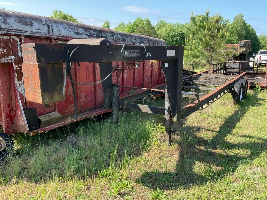 2000 M&W TRAILER 24' VIN: 1M9VA242XYA025680