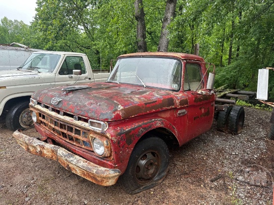FORD F350 S CAB & CHASSIS VIN: F35JK592513