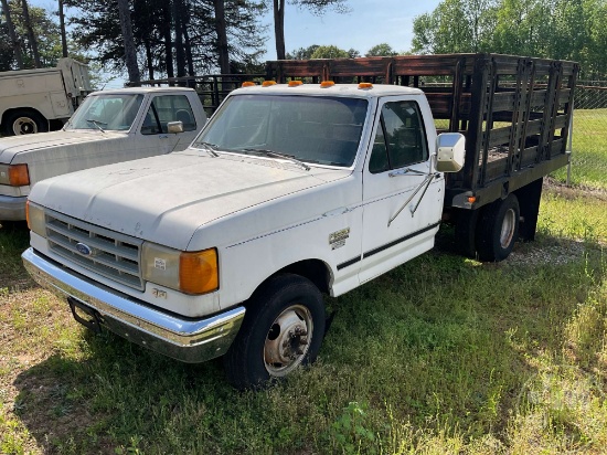 1991 FORD F-350 S/A FLATBED TRUCK VIN: 1FDKF37H5MNA49395