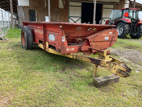 SPERRY NEW HOLLAND 519 MANURE SPREADER SN: 599749
