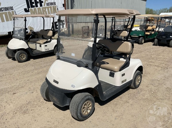 2018 EZ GO RXV GOLF CART 5470624