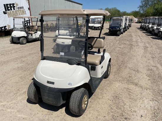 2018 EZ GO RXV GOLF CART 5473694