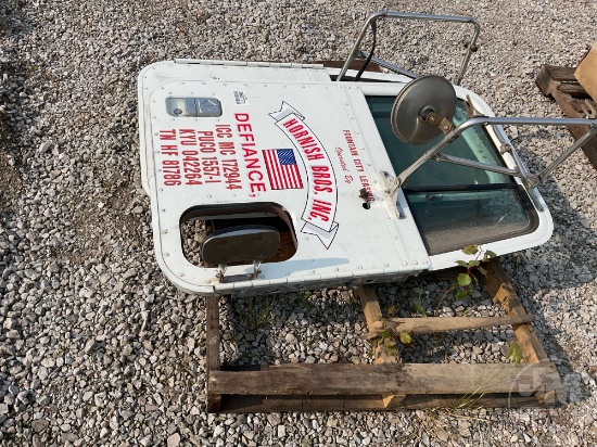 2 INTERNATIONAL TRUCK DOORS