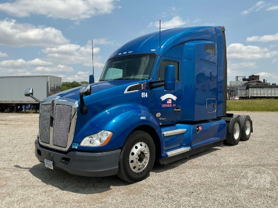 2019 KENWORTH T680 TANDEM AXLE TRUCK TRACTOR VIN: 1XKYD49X4KJ221231