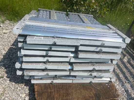 PALLET OF CEILING LIGHTS