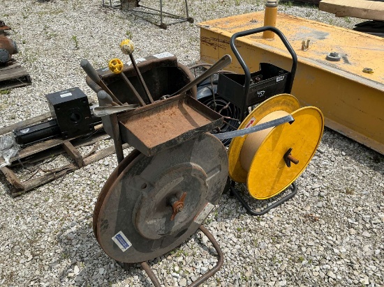 LOT WITH 2 BANDING CARTS & TOOLS, REEL WITH TRASH