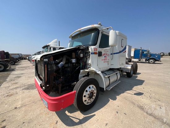 2000 INTERNATIONAL 9200I T/A TANDEM AXLE SLEEPER TRUCK TRACTOR VIN: 2HSCEAMRXYC071151
