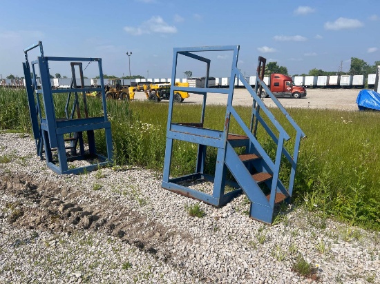 BLUE METAL STEPS WITH PLATFORM