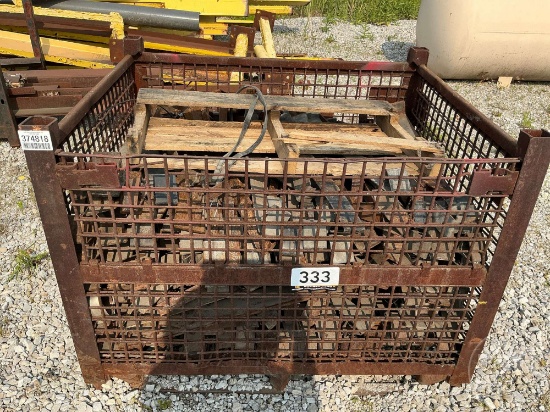 CONTAINER OF SUPPORTS TO TIE DOWN ITEMS