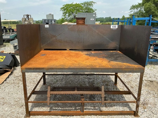 METAL SHOP TABLE WITH VENT