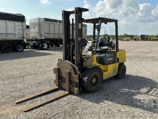 CATERPILLAR GP35 7000 PNEUMATIC TIRE FORKLIFT SN: 8AM00028