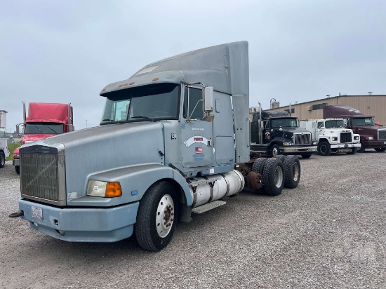 1989 WHITEGMC WIA64TTS TANDEM AXLE TRUCK TRACTOR VIN: 4V1WDBRF7KU502812
