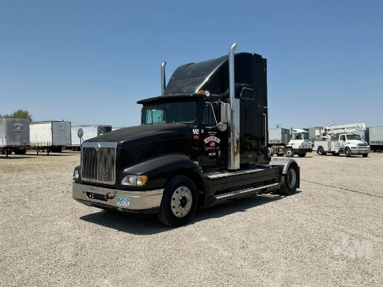 1999 INTERNATIONAL 9400 SINGLE AXLE TRUCK TRACTOR VIN: 2HSFKAEN9XC037136
