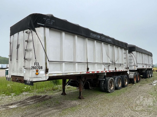 EAST MANUFACTURING CORP. EAST MANUFACTURING CORP CHIP TRAILER VIN: 1E1D1N383RRM15824