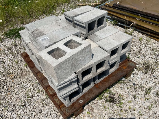 PALLET OF CENTER BLOCKS