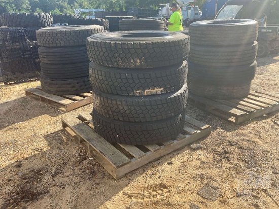 MICHELIN 10R22.5