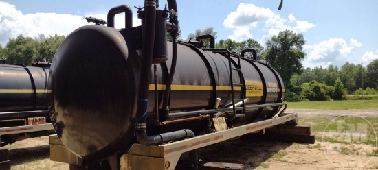 21.5’...... DRAGON 110 BBL VACUUM TANK BODY, SN: 153392, HOSE