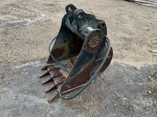 HELAC BUCKET W TEETH