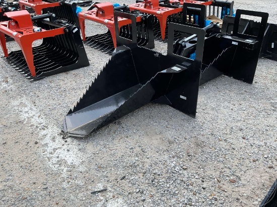 UNUSED 2025 KC TREE SPADE BUCKET