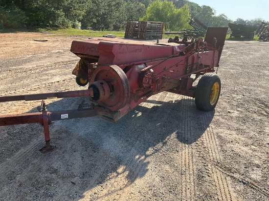 NEW HOLLAND  SQUARE BALER HAY LINER 273  SN: 268489