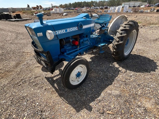 FORD  2000 TRACTOR