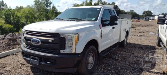 2017 FORD F-250XL SD EXTENDED CAB S/A UTILITY TRUCK VIN: 1FD7X2A65HEB92258