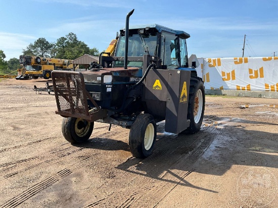 NEW HOLLAND 7740 TRACTOR SN: P4O786B
