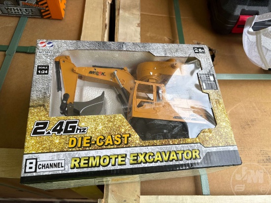 UNUSED EXCAVATOR TOY R/C
