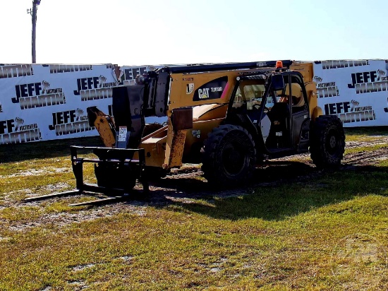 2018 CATERPILLAR TL1055 10000 LBS TELESCOPIC FORKLIFT SN: ML501180