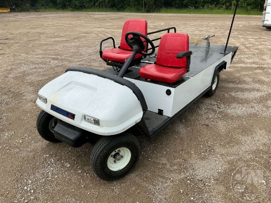 CUSHMAN COLUMBIA PAR CAR PARAMEDIC GOLF CART SN: U4AE4#4ZE0567