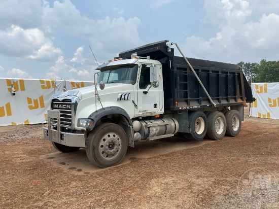 2007 MACK CTP (GRANITE) TRI-AXLE DUMP TRUCK VIN: 1M2AT04CX7M002966