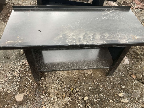 UNUSED METAL WORK BENCH