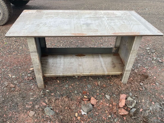 UNUSED 30"X57" WELDING BENCH
