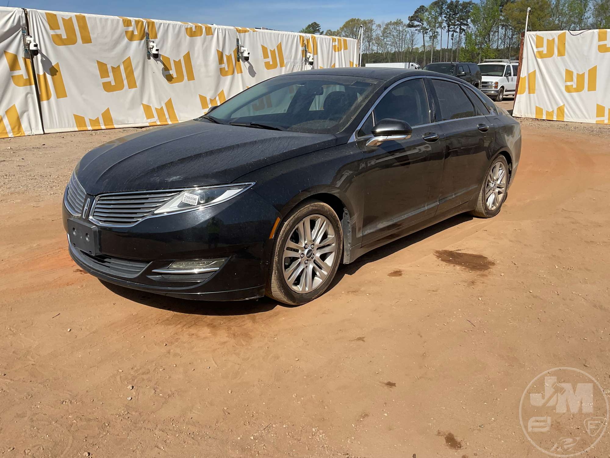 2016 LINCOLN MKZ VIN: 3LN6L2J98GR631840 AWD | Proxibid