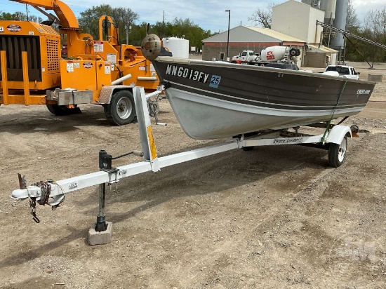 CRESTLINER FISHING BOAT VIN N0R24695B989