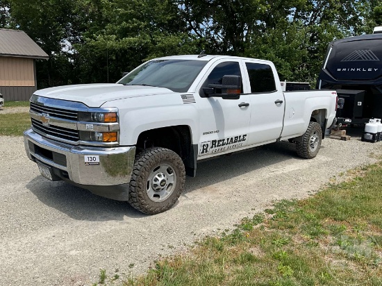 2018 CHEVROLET SILVERADO 2500HD CREW CAB 4X4 PICKUP VIN: 1GC1KUEG0JF274454
