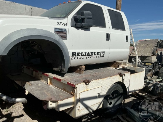 2008 FORD F-550XL SD CREW CAB S/A FLATBED TRUCK VIN: 1FDAW56RX8EB49564