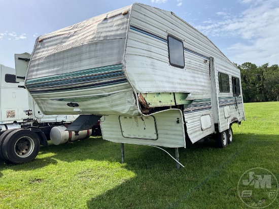1996 KOMFORT 26FS FIFTH WHEEL CAMPER VIN: K53KFM21T1017287