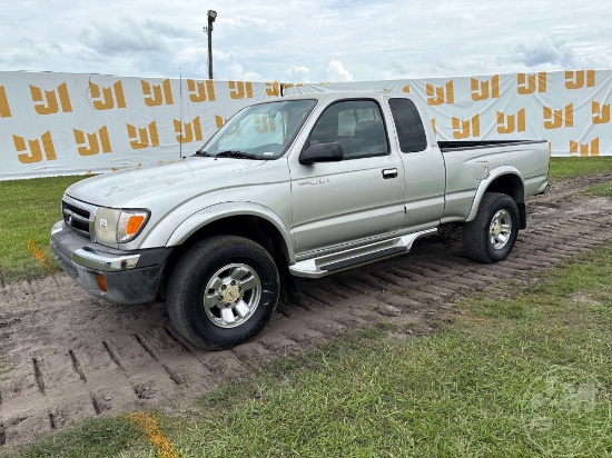 2000 TOYOTA TACOMA EXTENDED CAB 4X2 PICKUP VIN: 4TASM92N0YZ595008