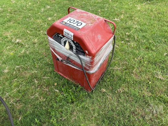 LINCOLN AC-225-S 225 AMP PORTABLE WELDER