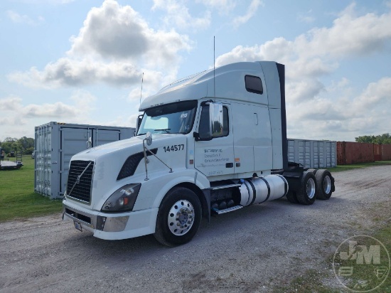 2012 VOLVO VNL TANDEM AXLE TRUCK TRACTOR VIN: 4V4NC9EH4CN543556